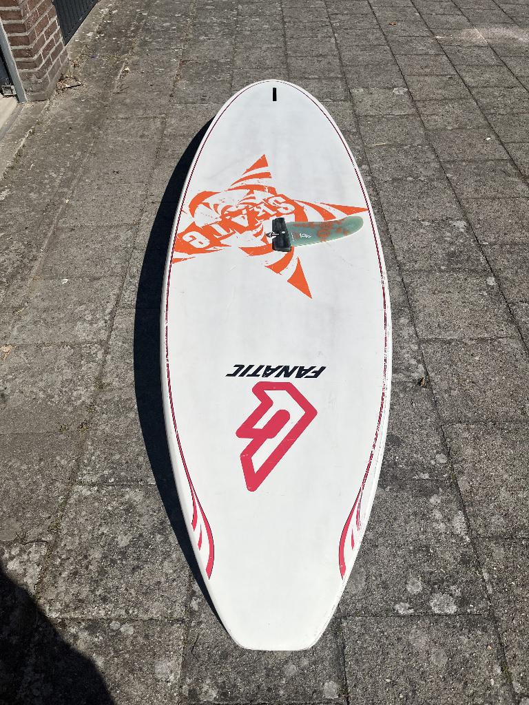 fanatic skate freestyle board ( 99 liter), Enlèvement, Utilisé, Planche, Avec aileron(s)
