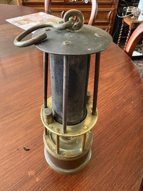 Ancienne lampe de mineur, Enlèvement ou Envoi