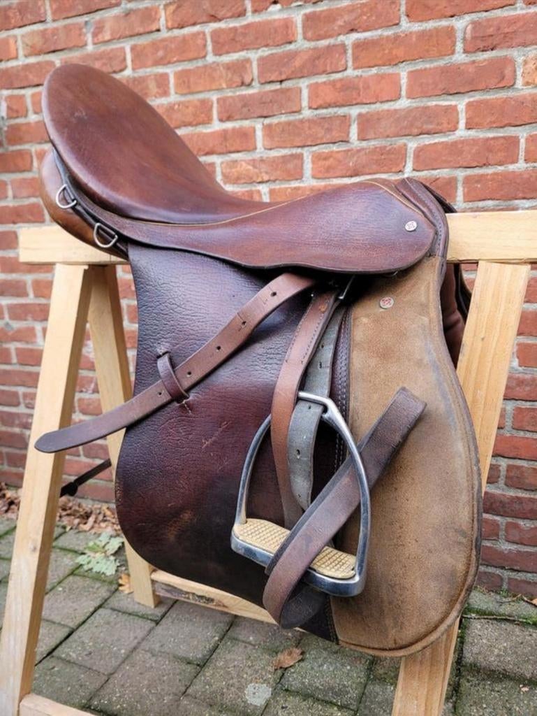 Pandur veelzijdigzadel, 16,5 cm, boommaat 32, Dieren en Toebehoren, Paarden en Pony's | Zadels, Ophalen