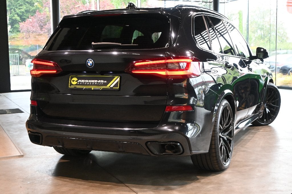 Bmw X5 45e xDrive M-PACK *LED/LEDER/CAM/ACC/MEMORY/TREKHAAK*, Auto's, BMW, Automaat, Zwart, Leder, 5 zetels
