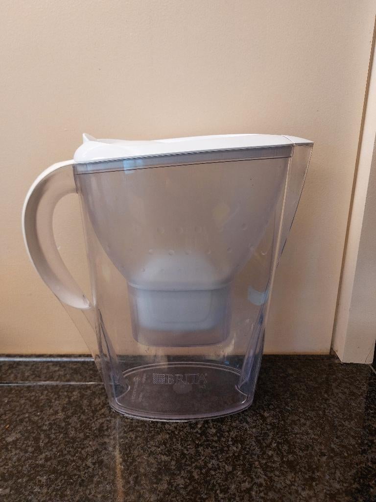 Carafe à eau BRITA + 4 filtres, Enlèvement, Comme neuf