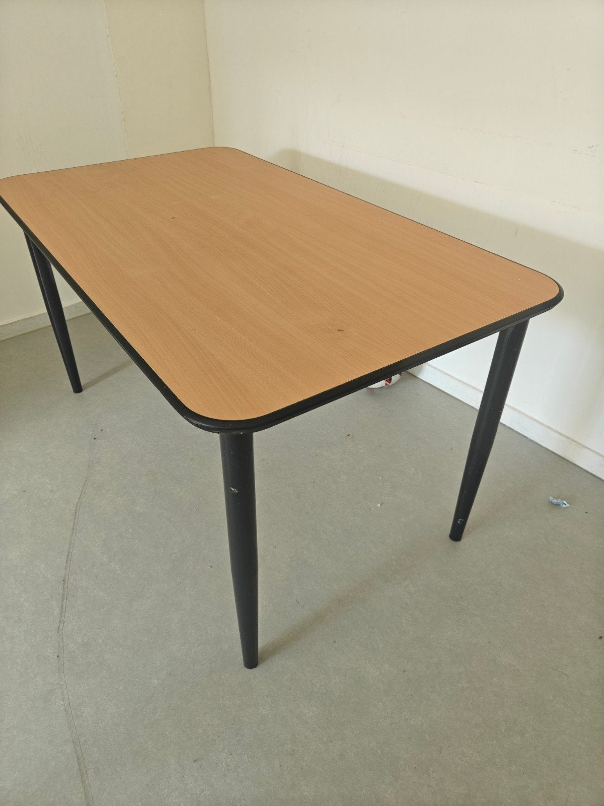 Stevige tafel, Ophalen of Verzenden