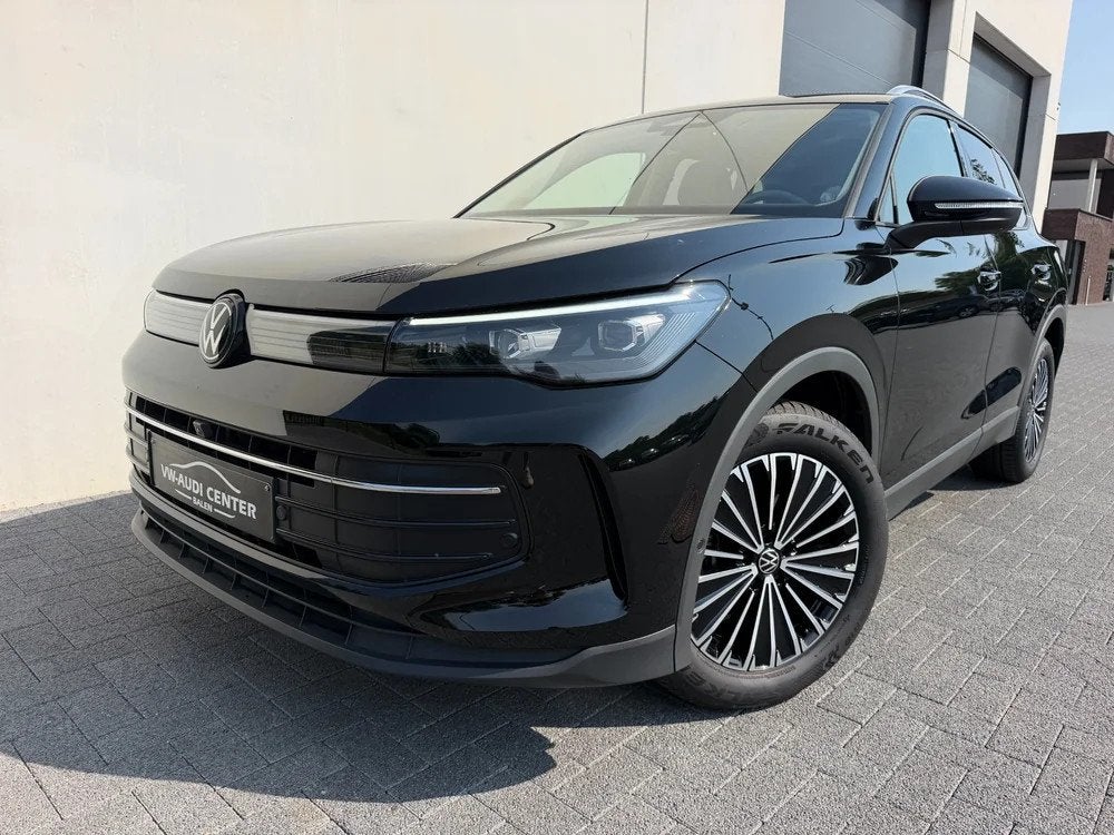 Volkswagen Tiguan GOAL 1.5eTSI 130PK DSG ZWART REAR CAMERA A, Auto's, Automaat, Stof, 4 cilinders, Zwart