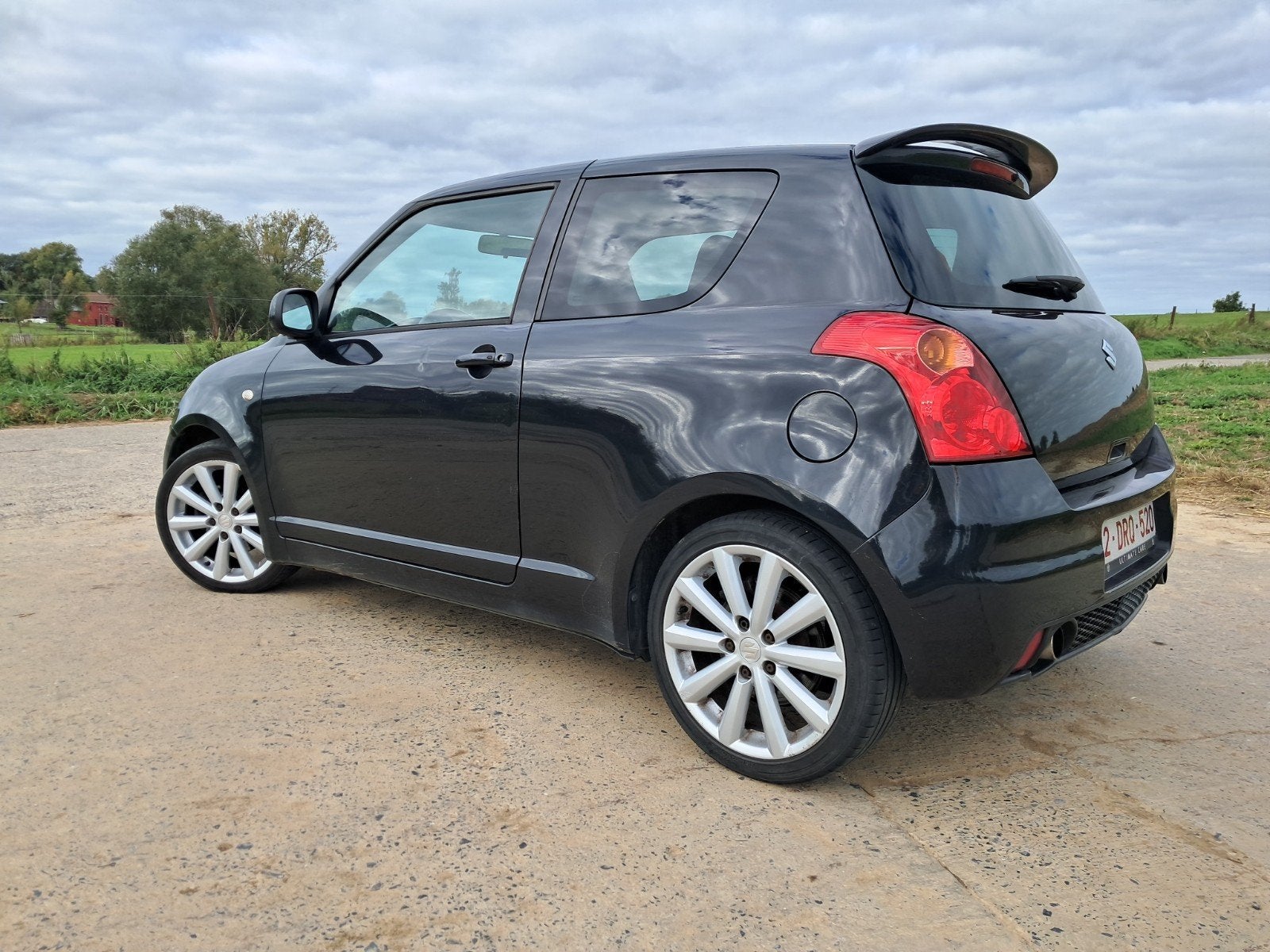 Suzuki swift sport + demande d'immat ok, Auto's, 4 zetels, Stof, 4 cilinders, 1600 cc