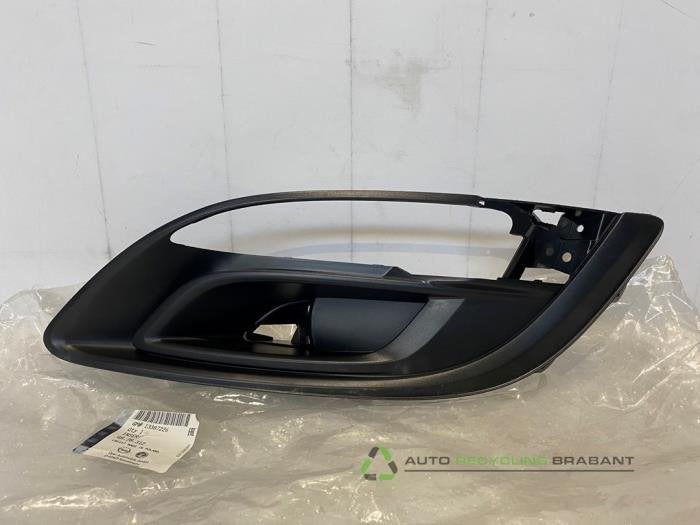 Pare-chocs grille d'un Opel Astra, -, Opel, 3 mois de garantie, Utilisé