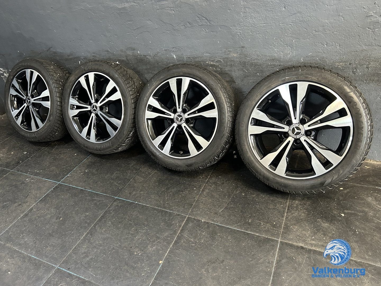 8mm! Originele Mercedes Vito V-klasse W447 18 inch zwarte ve, 18 inch, -, -, Banden en Velgen