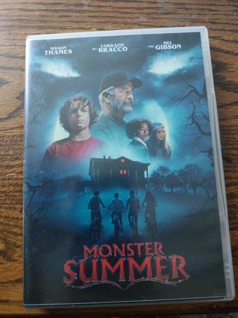 Dvd Monster summer, Ophalen of Verzenden