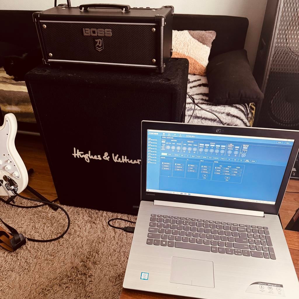 Boss katana mk 2 head met cab in nl, Muziek en Instrumenten, Ophalen, Zo goed als nieuw