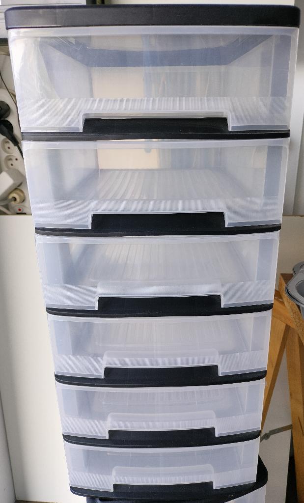 Ladeblok, Huis en Inrichting, Gebruikt, Overige merken, Kunststof, Ophalen