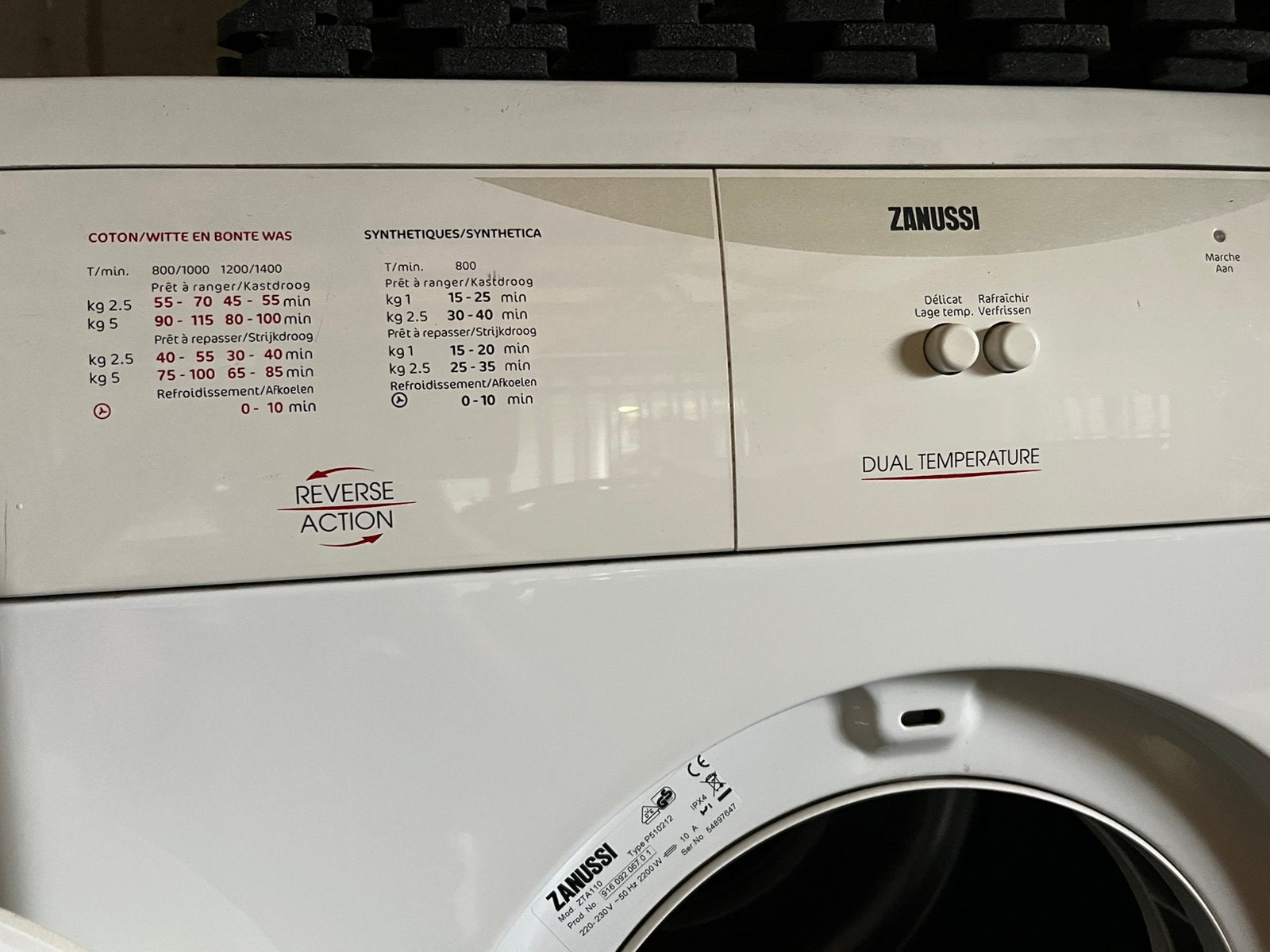 Droogkast, Elektronische apparatuur, Ophalen, Gebruikt, Luchtafvoer, 4 tot 6 kg
