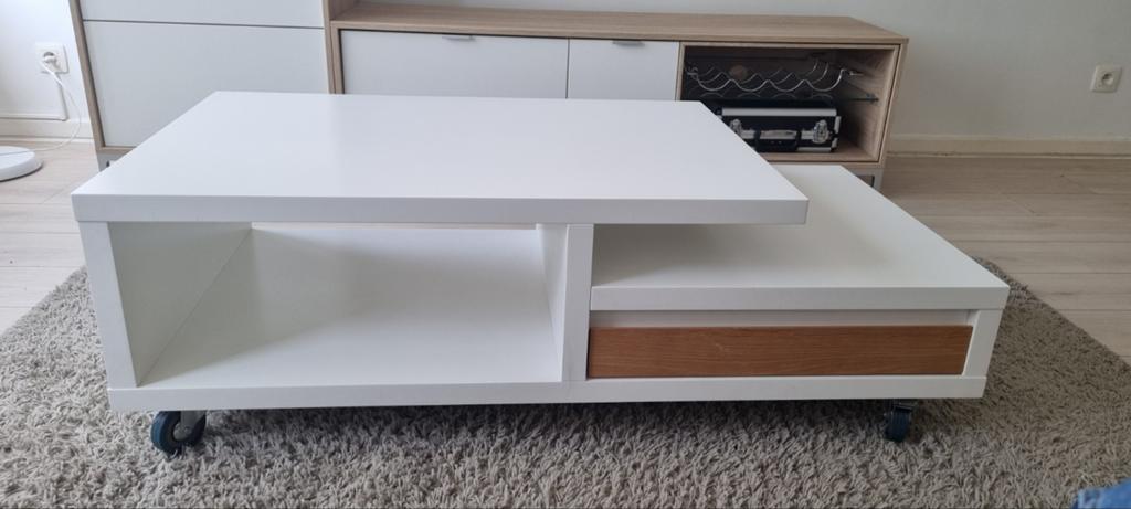 Leuke witte salontafel op wieltjes - Merk Xooon, Ophalen, Gebruikt, 100 tot 150 cm, 50 tot 100 cm