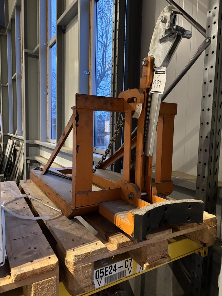 Vaten omdraaien, Enlèvement, Équipement de construction