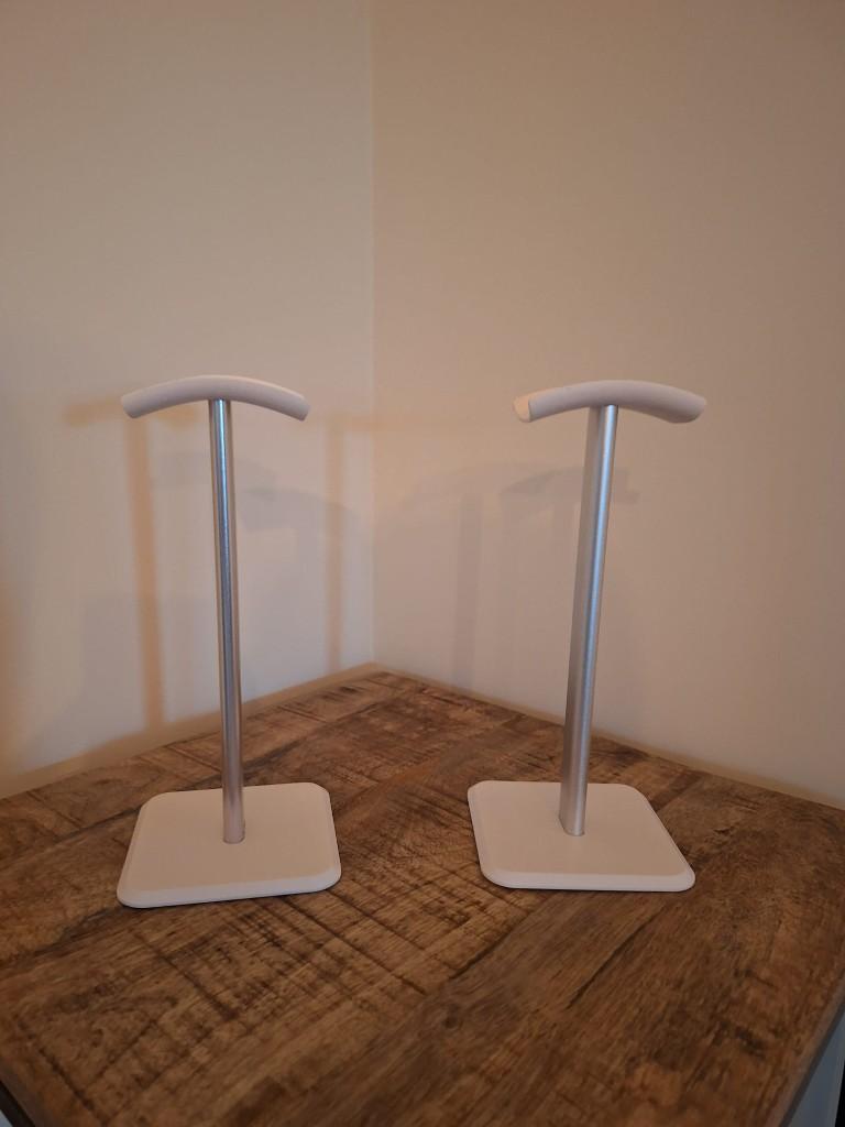 Houder headset - 2 stuks, Computers en Software, Headsets, Ophalen of Verzenden, Zo goed als nieuw