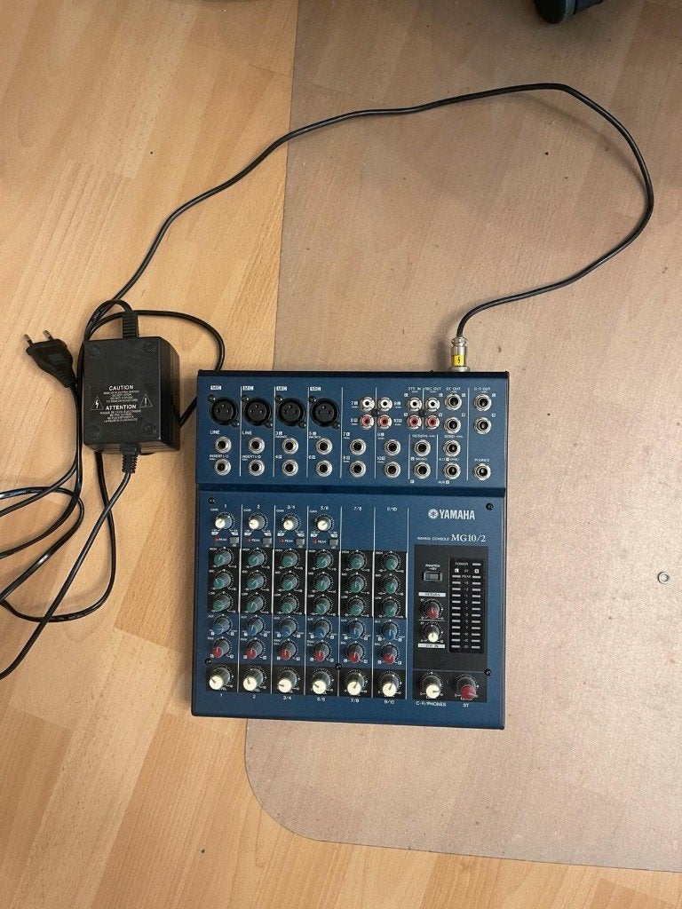 Yamaha MG10/2 mengpaneel – goede staat, Audio, Tv en Foto, Professionele apparaten, Ophalen of Verzenden, Gebruikt