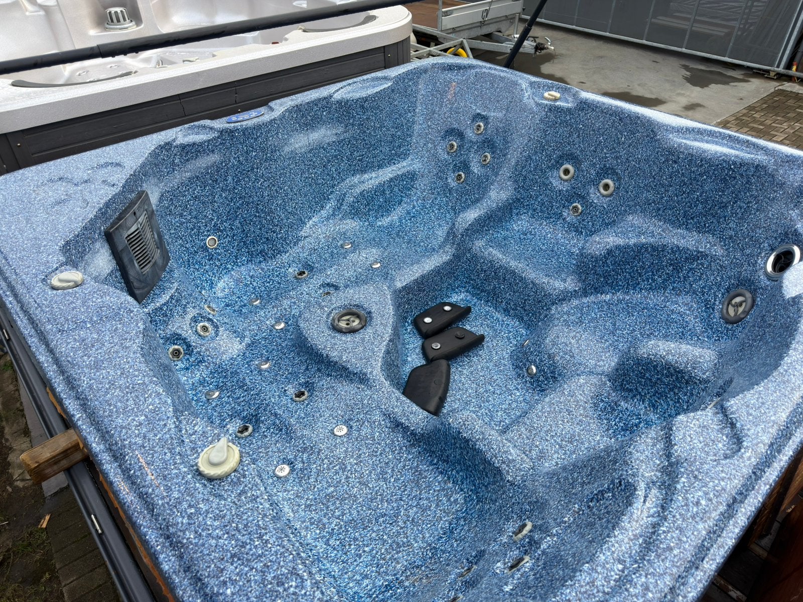 Jacuzzi / spa 3 personen, Ophalen, Zo goed als nieuw