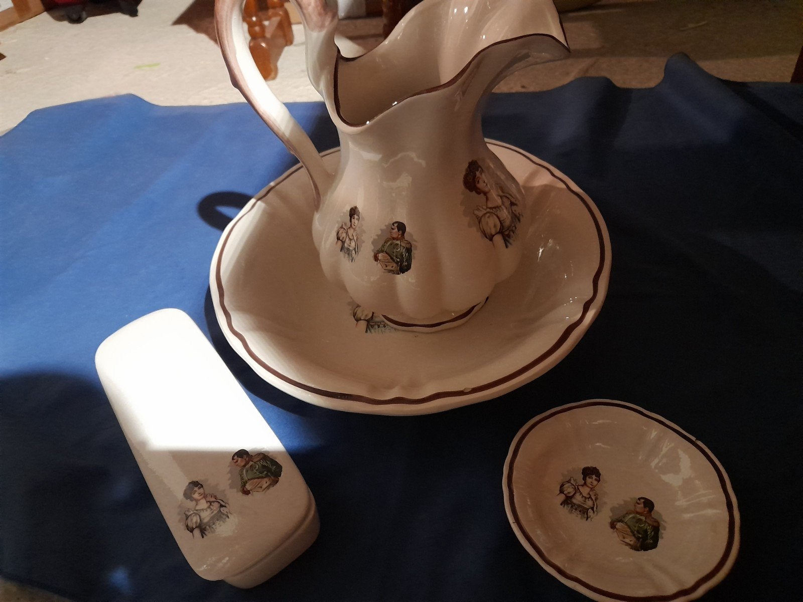 Lampet set , met figuur van Napoleon en echtgenote, Ophalen