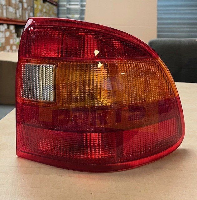 Opel Astra F (-9/94) achterlicht Rechts (oranje/rood) (Cabri, -, -, Opel, Nieuw