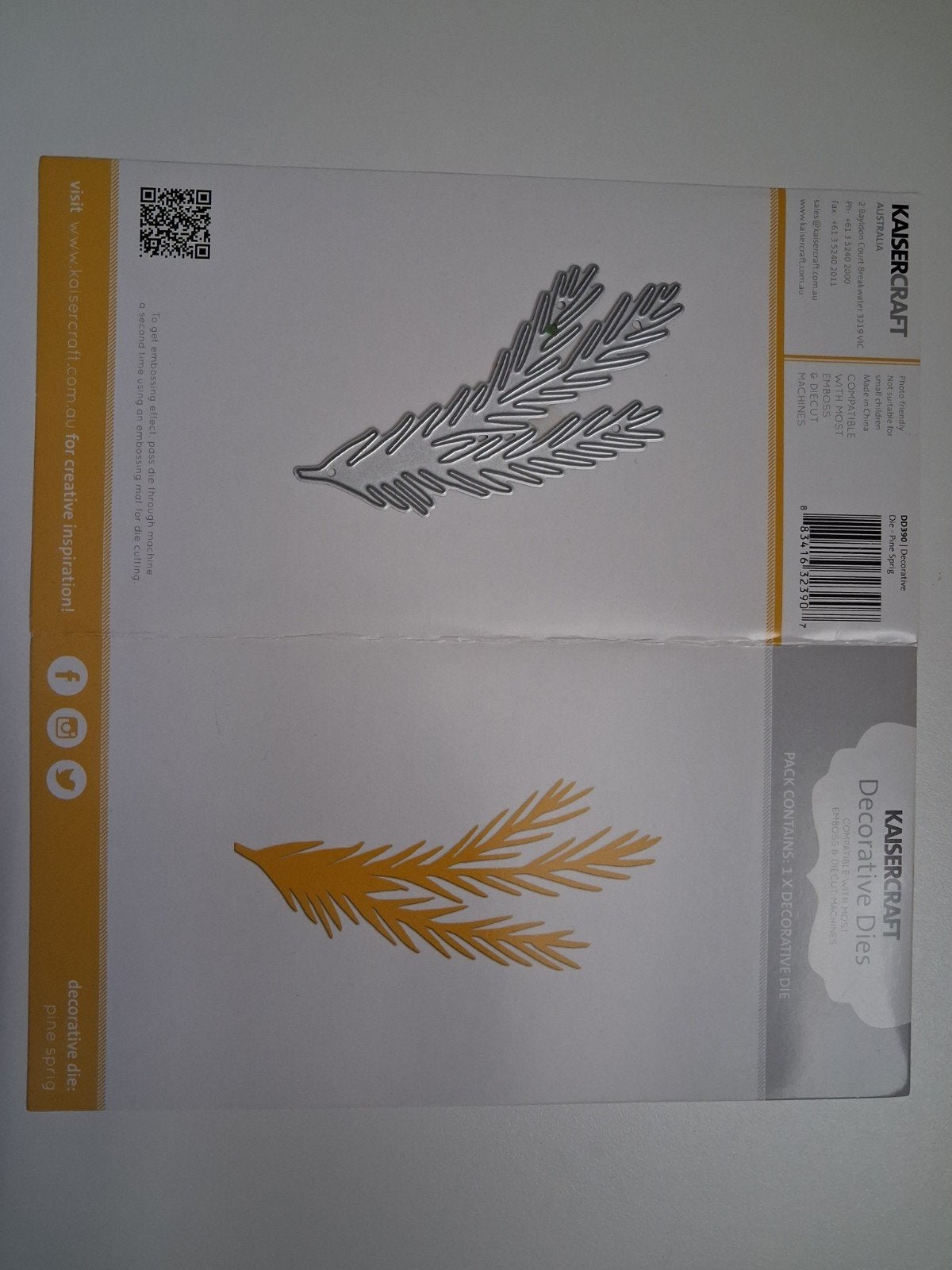 Snijmal/Framelit van Kaisercraft - Pine Sprig, Hobby en Vrije tijd, Ophalen