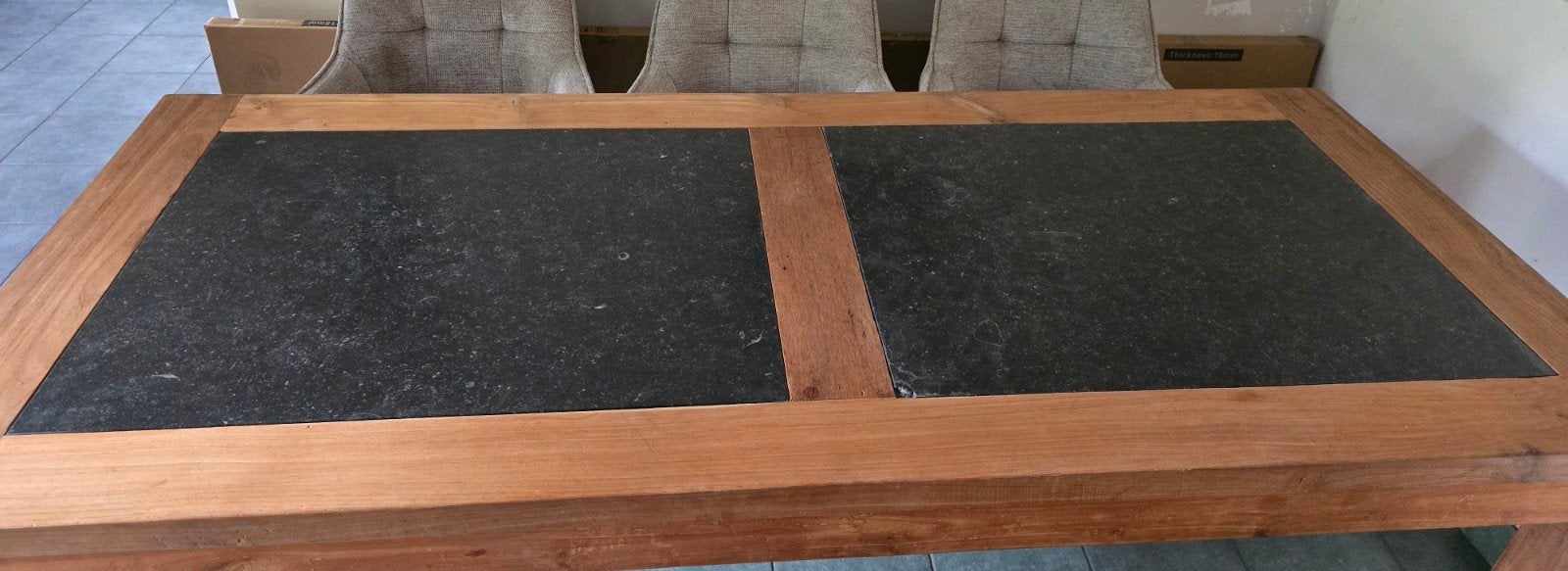 Teakhouten eettafel met stenen bladen, Huis en Inrichting, Tafels | Eettafels, Ophalen, Gebruikt, Teakhout, 50 tot 100 cm