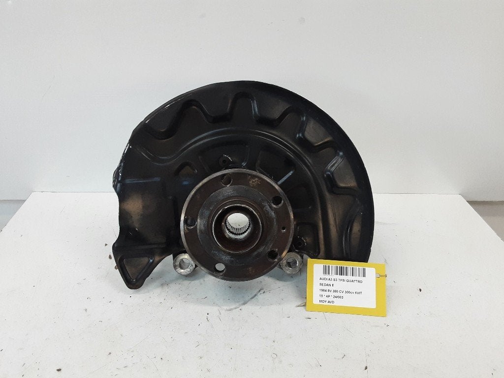 MOYEU DE ROUE AVANT DROIT Audi S3 Limousine (8VM / 8VS), Auto-Union-Straße  1,
85057  Ingolstadt, DE, Info@audi.de, Audi, Utilisé