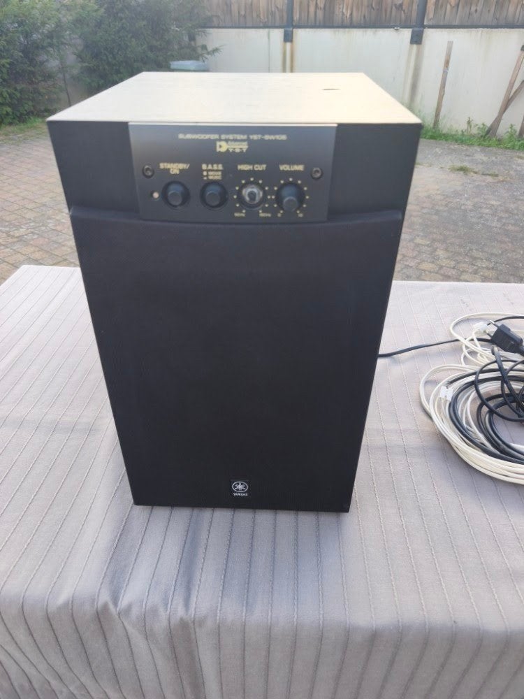 Yamaha YST-SW105 Actieve Subwoofer – Premium Japanse Hi-Fi, Subwoofer, Entrée AUX, Yamaha, 60 à 120 watts