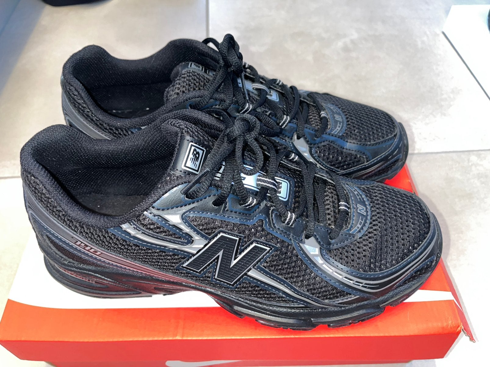 New Balance 740, Vêtements | Hommes, Chaussures, Comme neuf, Enlèvement, Baskets, Noir
