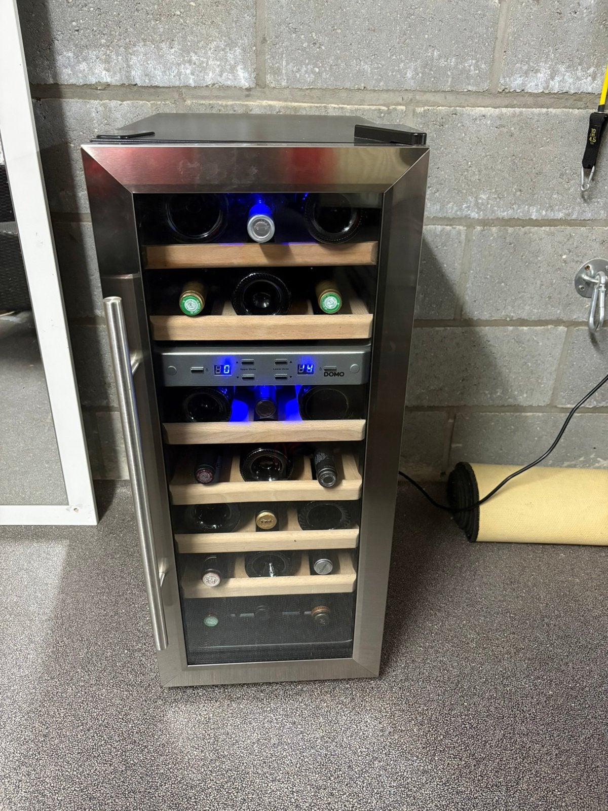 Wijnfrigo te koop!, Elektronische apparatuur, Koelkasten en IJskasten, Ophalen of Verzenden, Zo goed als nieuw