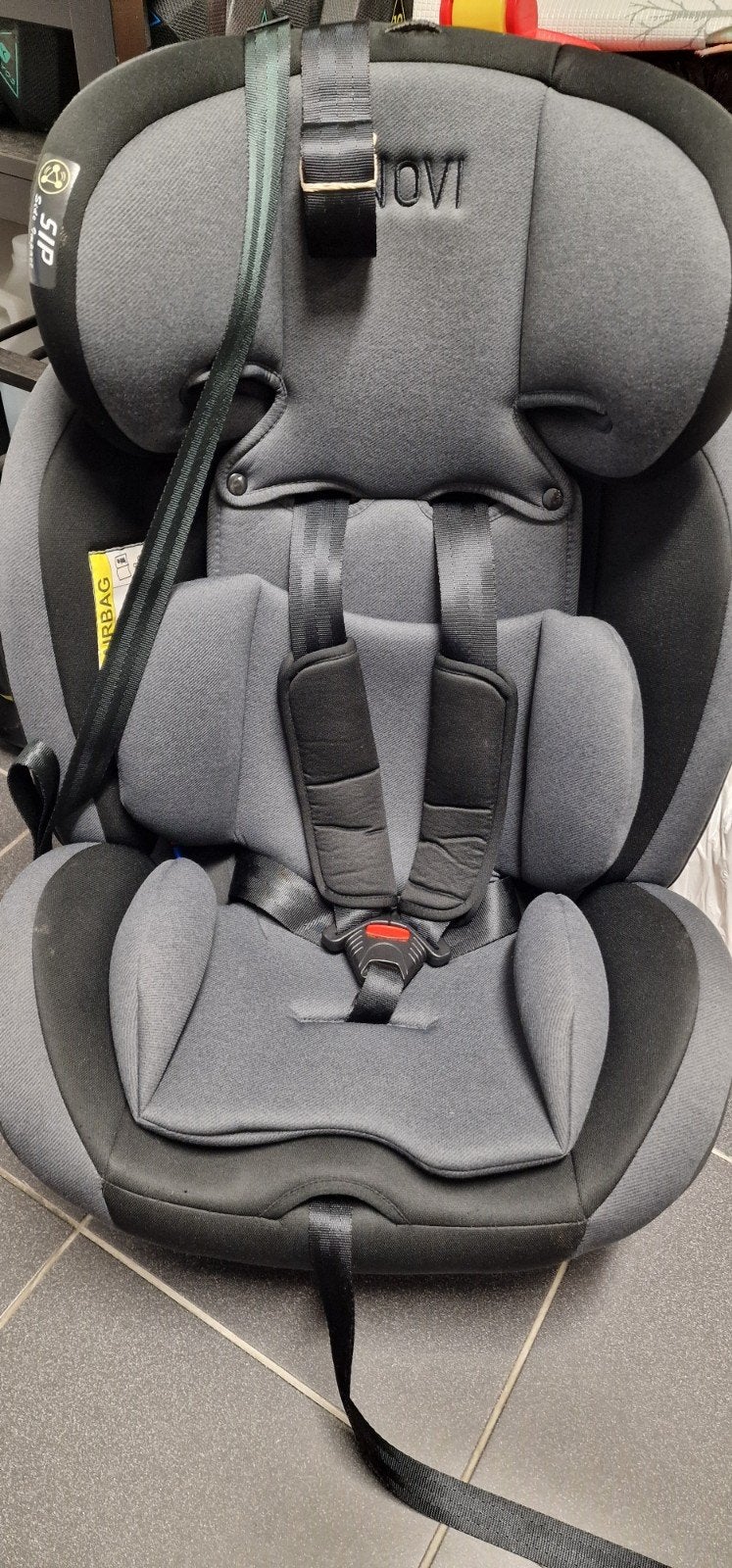 Novi Goliath Go Grey, Gebruikt, Verstelbare rugleuning, Isofix, Ophalen