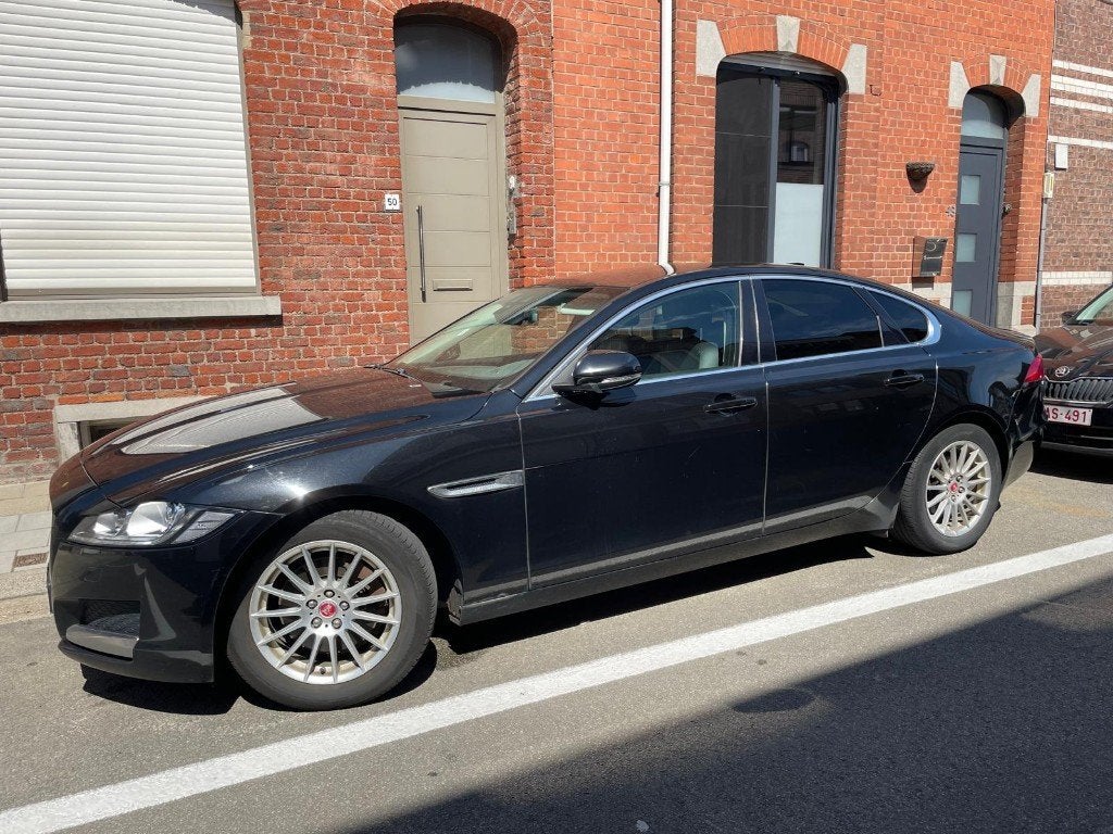 JAGUAR XF, Autos, Cuir, Euro 6, Boîte manuelle, Noir
