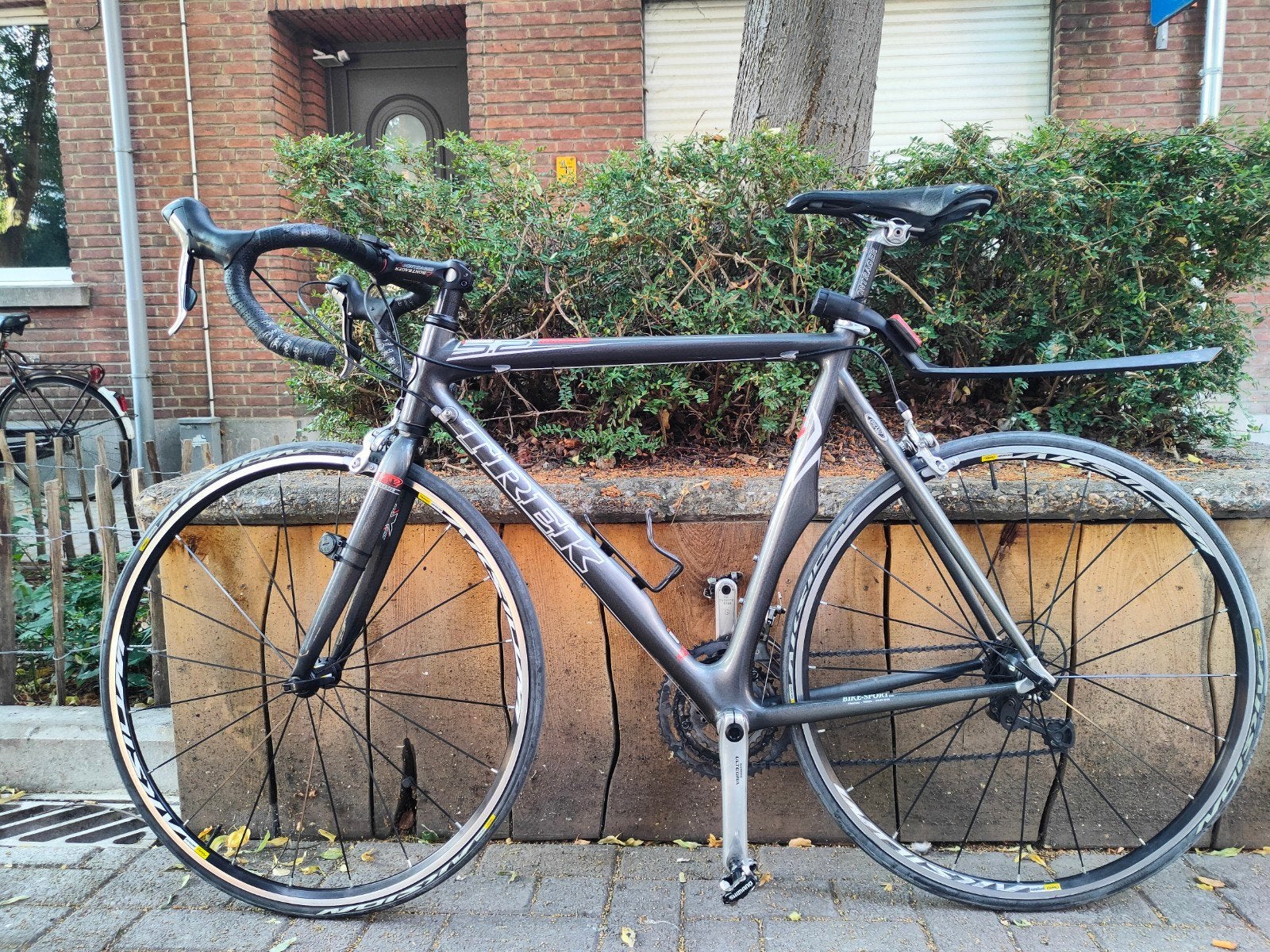 vélo de route Carbon Trek, Vélos & Vélomoteurs, Autres marques, Frein sur jante, 57 à 61 cm, Comme neuf