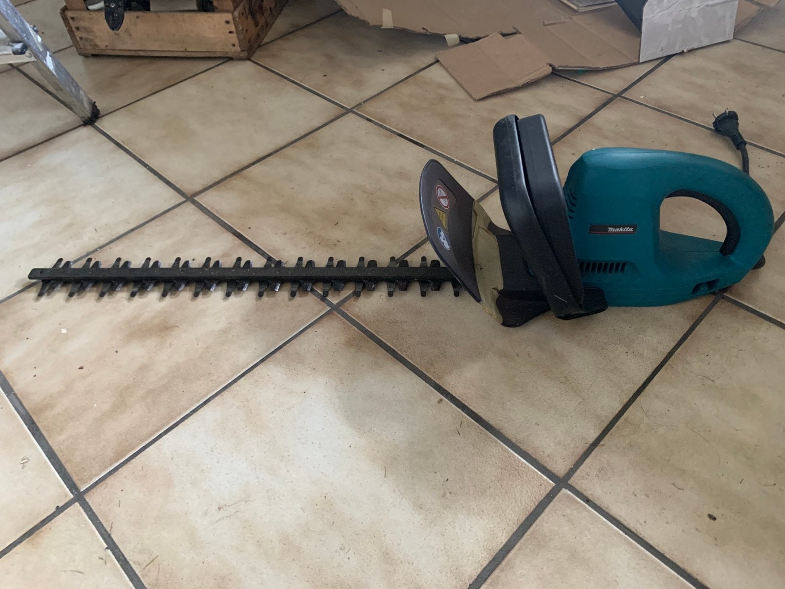 Heggenschaar Makita 55 cm 220 V, Tuin en Terras, Heggenscharen, Ophalen of Verzenden
