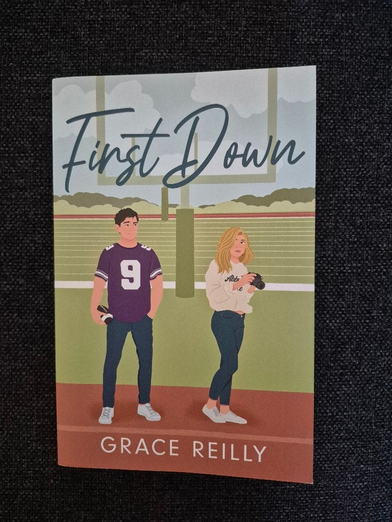 First down - Grace Reilly, Ophalen of Verzenden, Gelezen, Grace Reilly