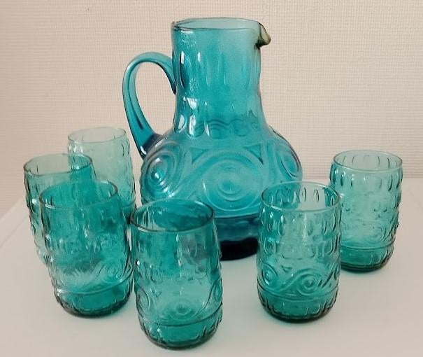 blauwe glazen waterkan / wijnkan + drinkglazen / geen schade, Antiek en Kunst, Ophalen