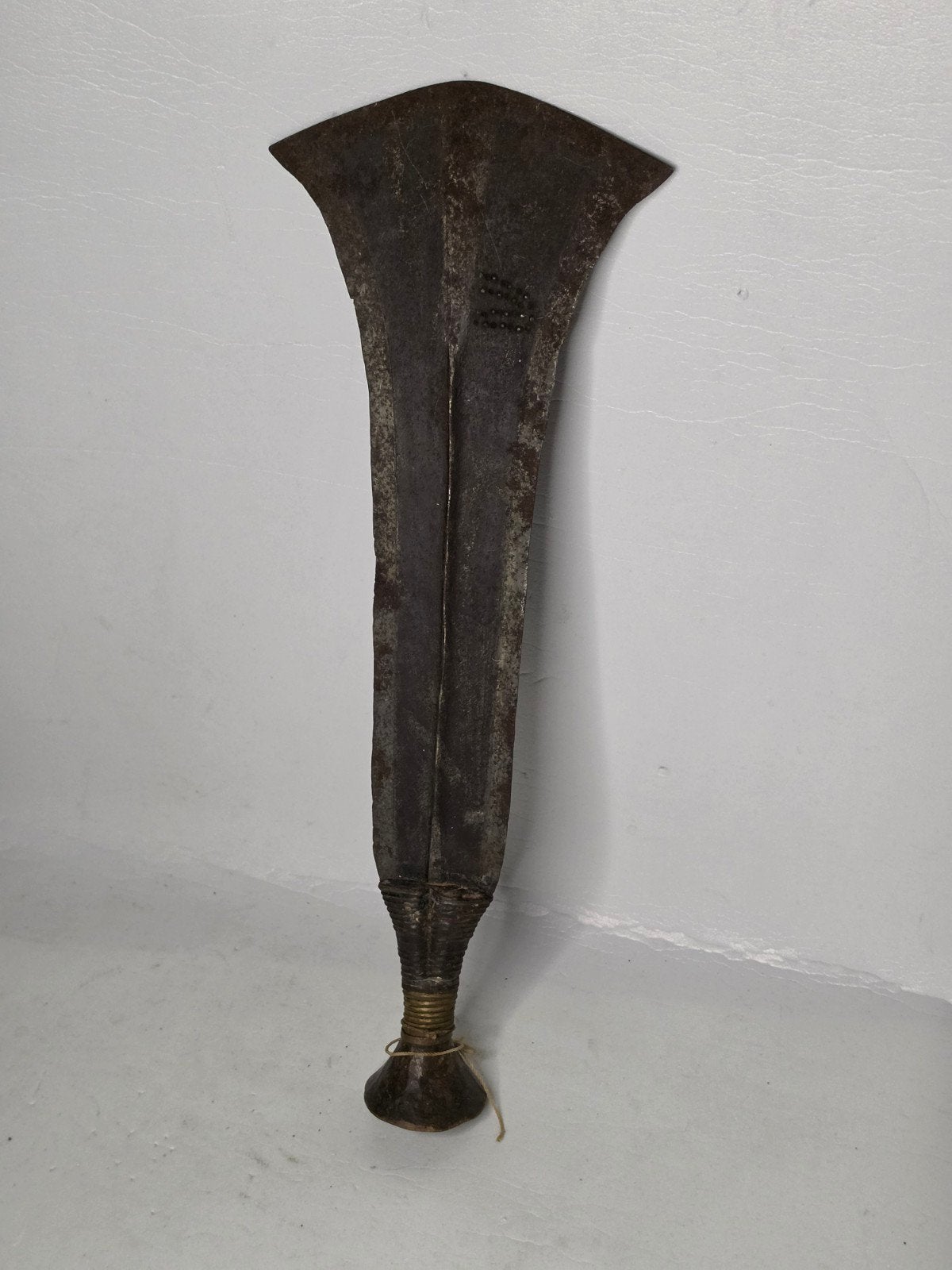 45cm unique tribal artifact - Stunning congo sword, Antiek en Kunst, Kunst | Niet-Westerse kunst, Ophalen, Wapen