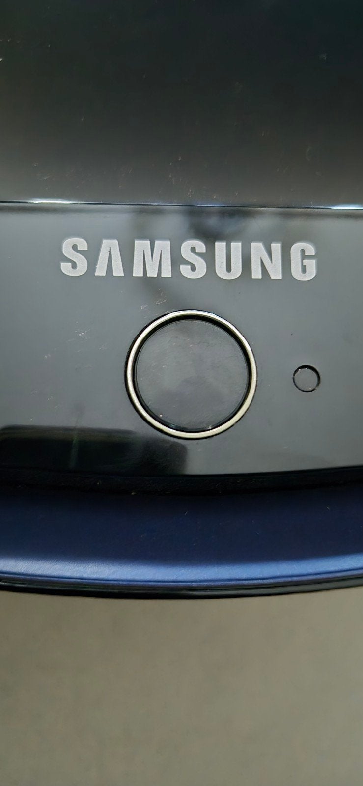 petite tv Samsung a suspendre, Enlèvement
