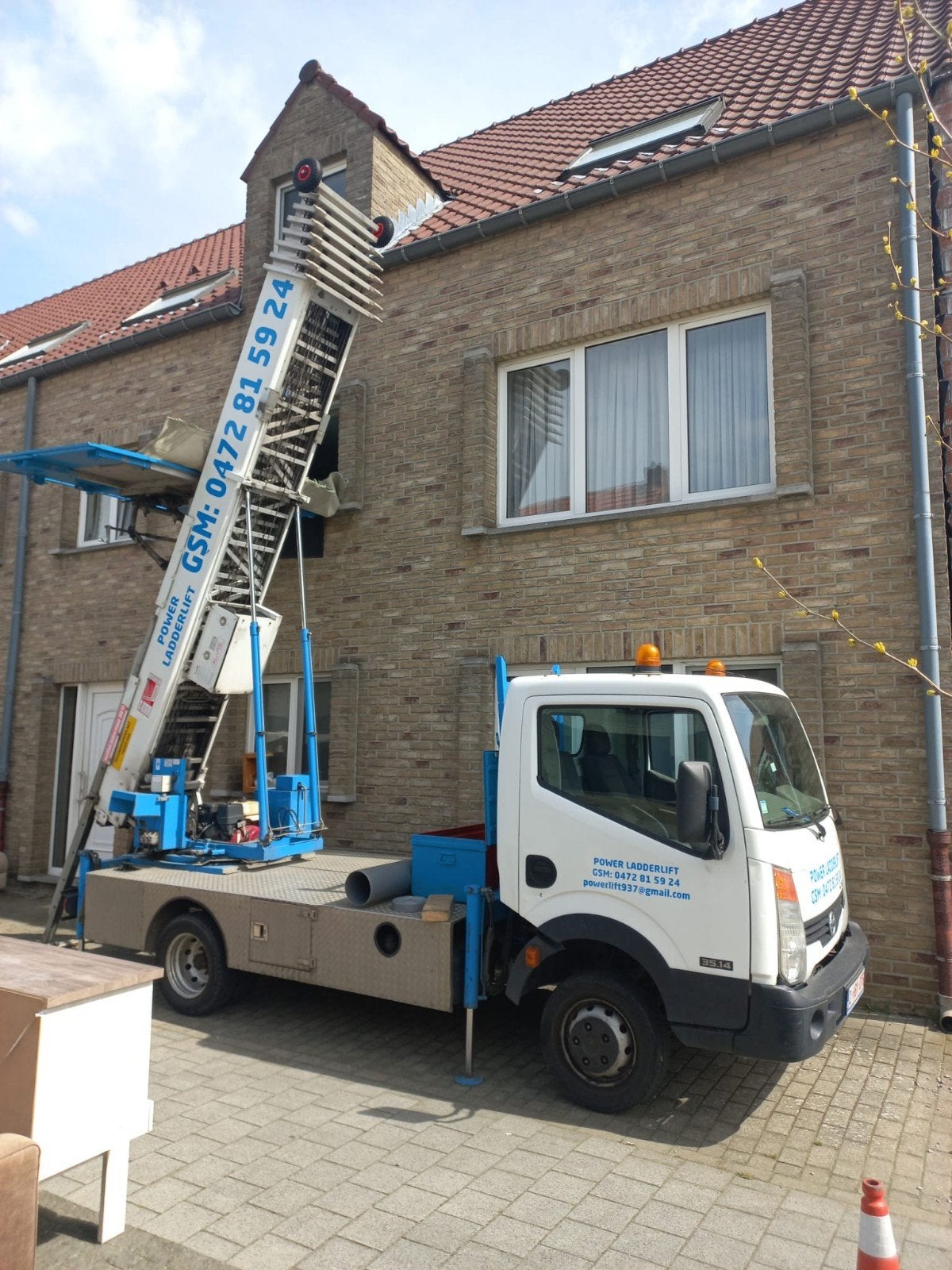 Ladderlift & Verhuislift, Enlèvement