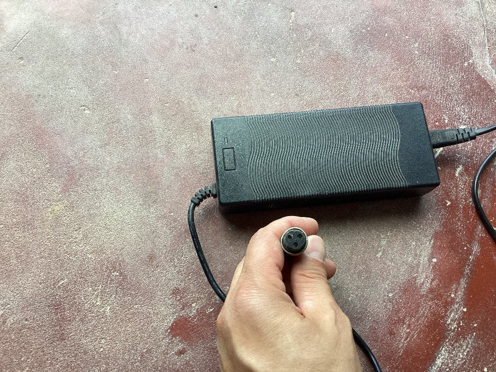 Oplader step dualtron victor, Fietsen en Brommers, Ophalen, Zo goed als nieuw, Dualtron