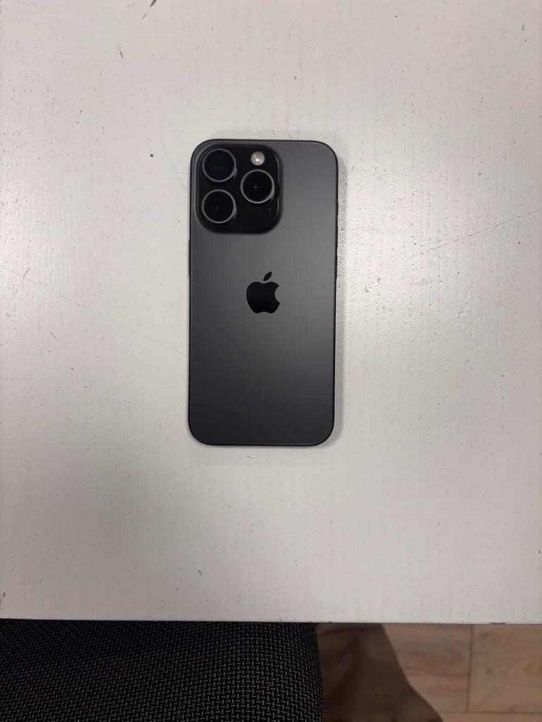 Iphone 15 pro 128gb black titanium, Telecommunicatie, Mobiele telefoons | Apple iPhone, Ophalen, 128 GB, 86 %, Zwart