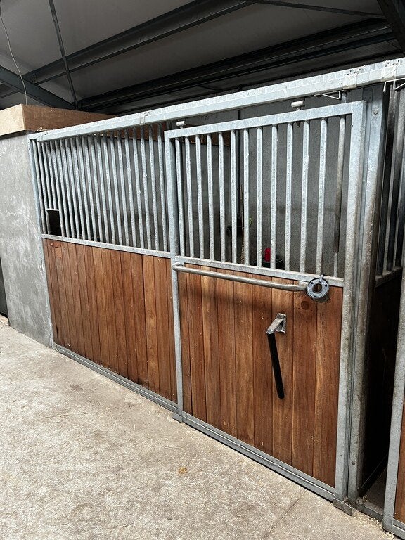 Paardenboxen 8 x voorwand 3,30 meter, Dieren en Toebehoren