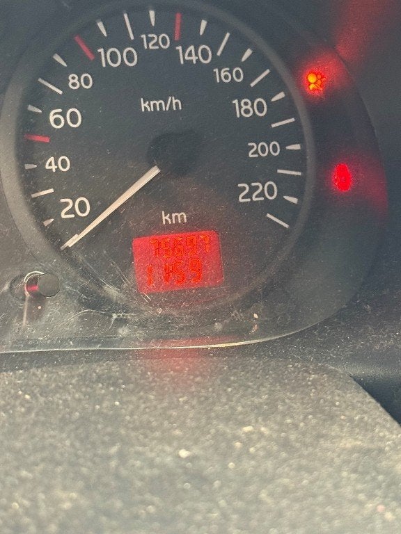 MOTEUR Renault Clio II (BB / CB) (01-1998/08-2016), Renault, Utilisé, Peter-Huppertz-Straße 5
51063  Köln, DE, Dialog.deutschland@renault.de