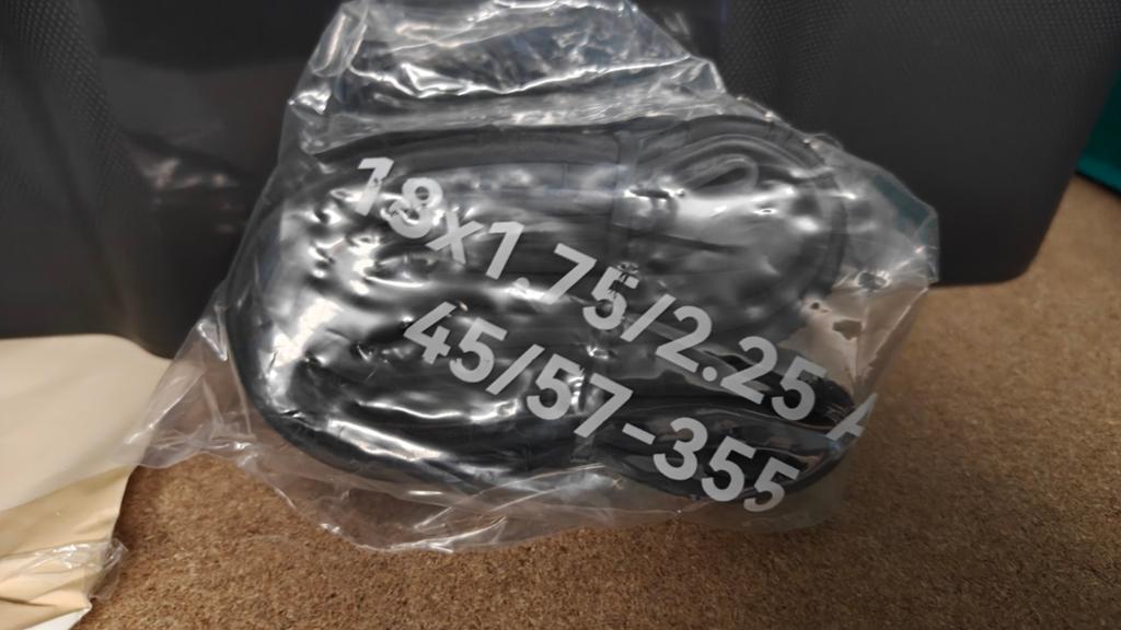 Binnenband 18 inch - 2 stuks, Fietsen en Brommers, Ophalen, Nieuw, Band, Rubber
