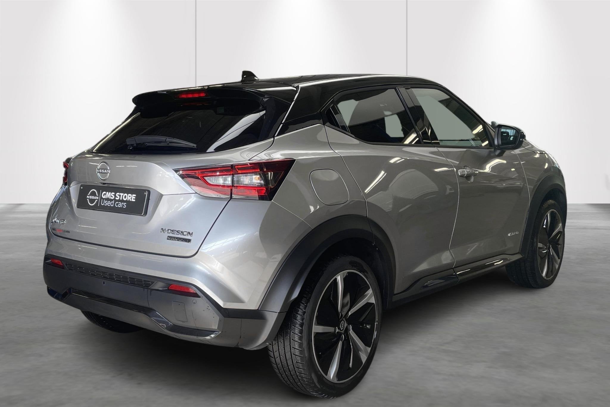Nissan Juke 1.6 Hybrid 145 N-Design (automatique), Argent ou Gris, 750 kg, Entreprise, https://public.car-pass.be/vhr/022bc773-4cb9-4e44-bea3-47a391ca2867