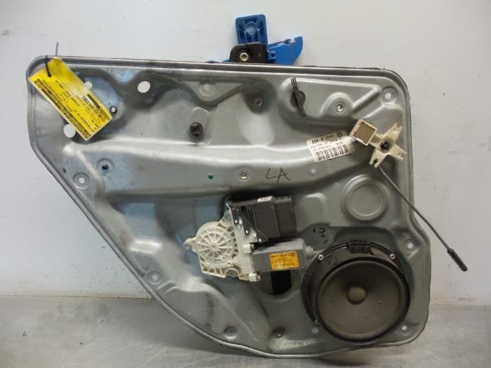 Ruitmechaniek 4Deurs links-achter van een Volkswagen Bora (B, Gebruikt, -, Volkswagen, -
