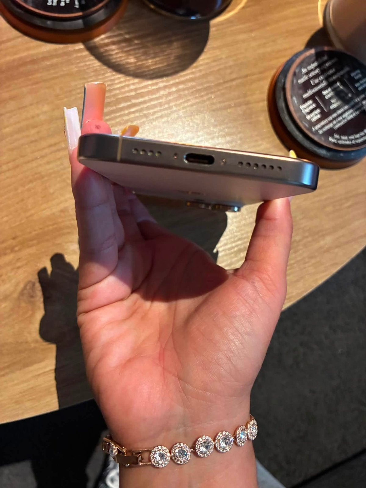Iphone 16 pro max gold 256gb, Télécoms, Téléphonie mobile | Apple iPhone, Enlèvement, Comme neuf, 256 GB, IPhone 16