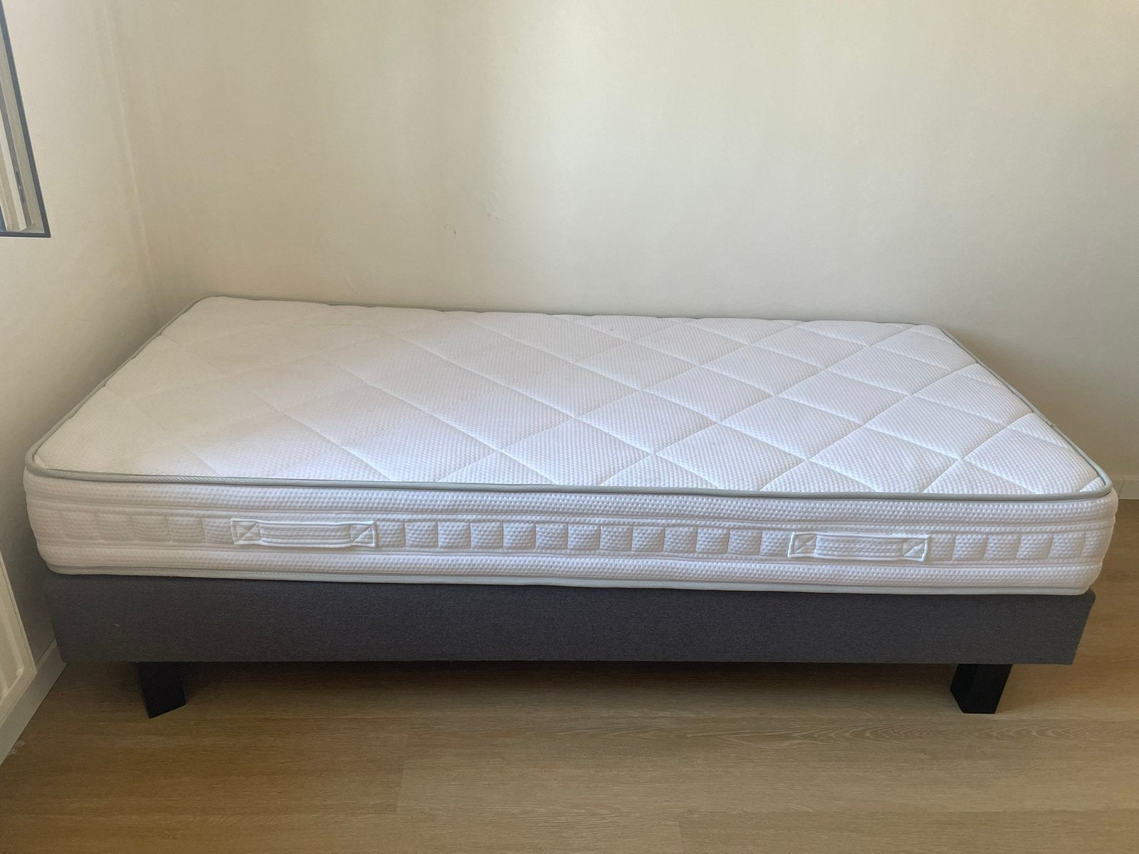 Boxspring met matras, Huis en Inrichting, 90 cm, Eenpersoons, Ophalen of Verzenden, Zo goed als nieuw