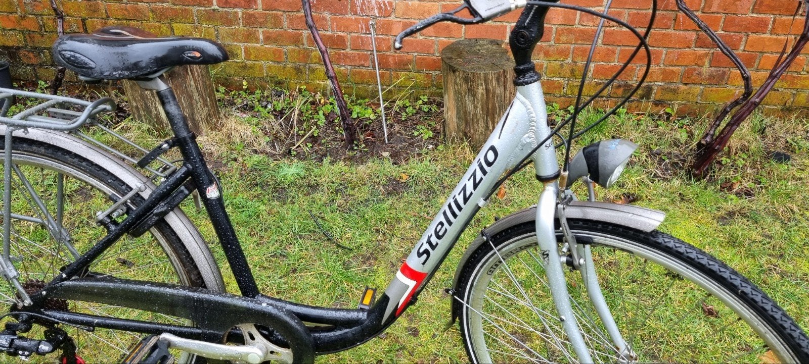Vélo pour femme en très bon état, 7 vitesses, 28 pouces en a, Vélos & Vélomoteurs, Enlèvement ou Envoi, Vitesses