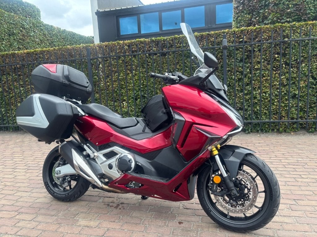 Honda Forza 750 (automaat), Motoren, 750 cc, 2 cilinders, Nieuw, Motorrijbewijs A