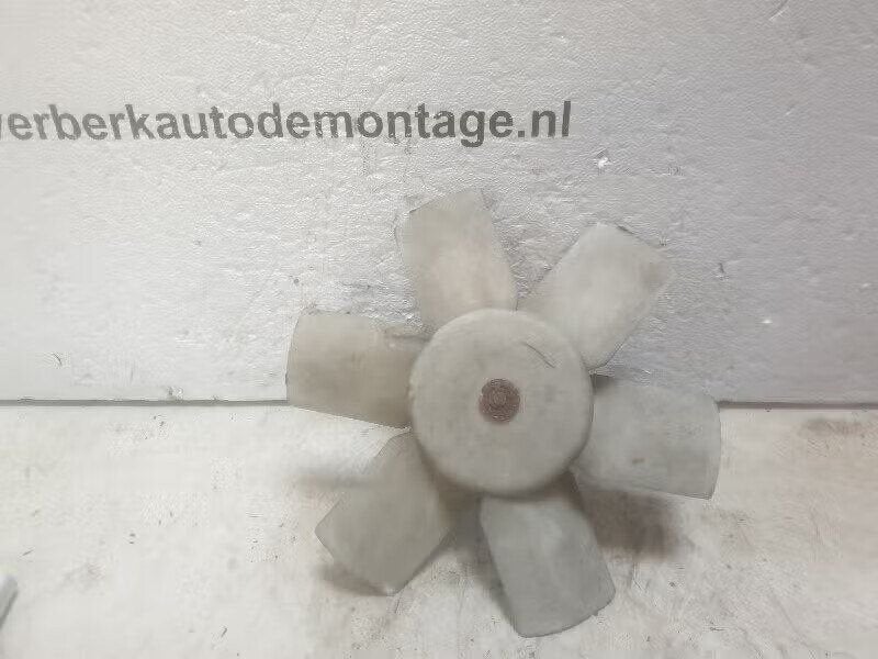 KOELVENTILATORMOTOR Audi 80 (B4) (01-1991/12-1995), Auto-onderdelen, Gebruikt, Auto-Union-Straße 1, 85057 Ingolstadt, DE, Info@audi.de