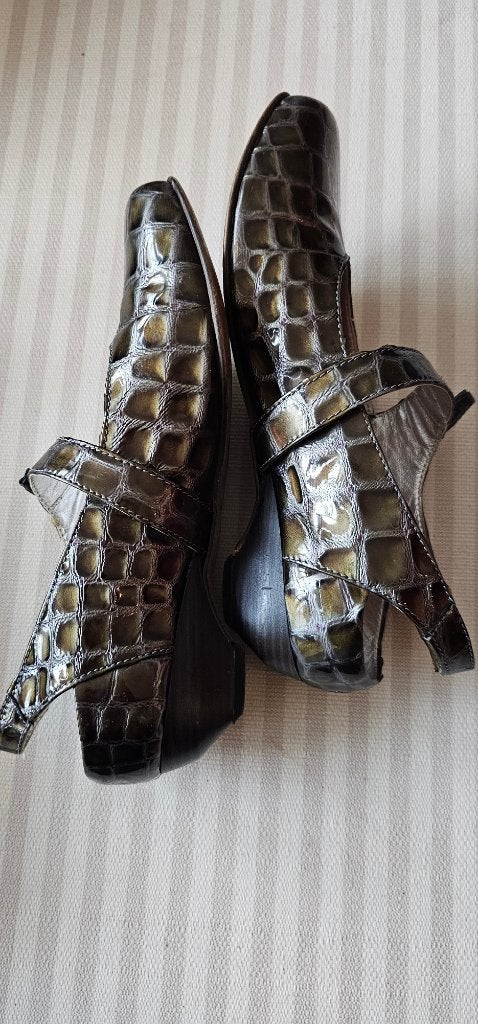 Livingstone damesschoenen, maat 37,5, grijs, Kleding | Dames, Ophalen, Instappers, Grijs, Livingstone