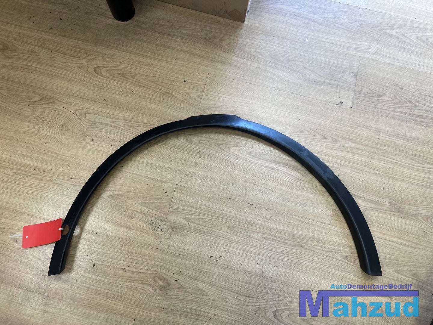 LAND ROVER DISCOVERY 5 V L462 links voor wiel rand strip 201, Voor, Dpoffice@jaguarlandrover.com, Abbey Road, Whitley 1
CV3 4LF  Coventry